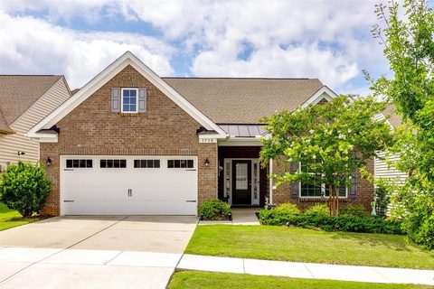 1730 Tailed Hawk Way