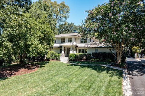 2220 Ferncliff Road
