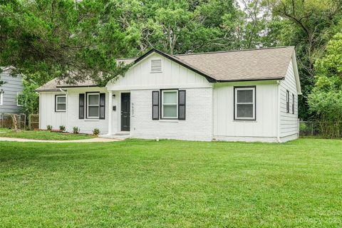 6607 Willow Spring Road L21