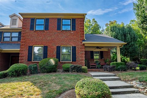 8433 Coulwood Oak Lane sold townhome in Coulwood Oaks, Charlotte, NC