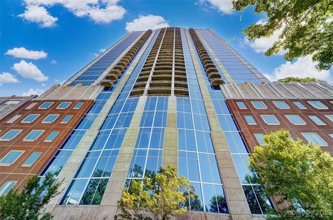210 N Church Street 1506