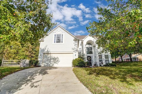 711 Moss Creek Drive sold home in Matthews Estates, Matthews, NC