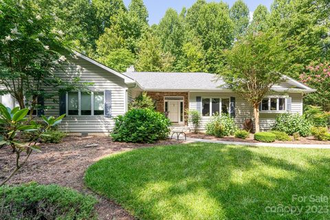 102 Maple Hill Drive