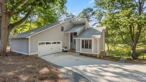 16001 Molokai Drive