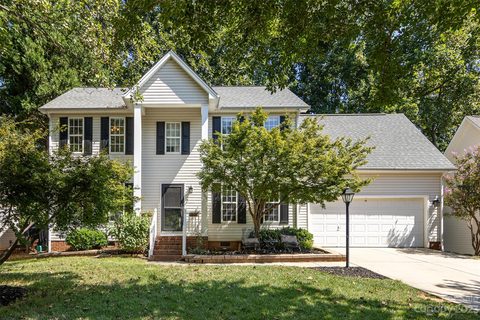 8702 Glade Court
