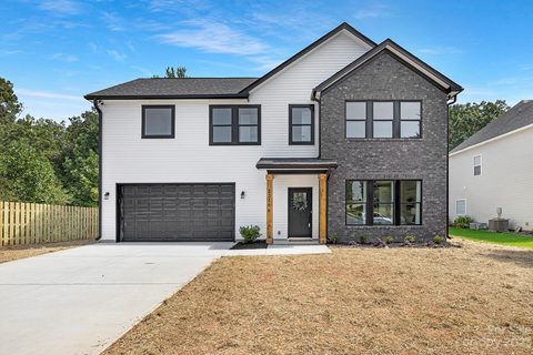 2216 Trace Creek Drive