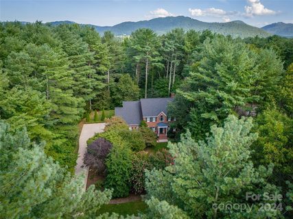 18 Coventry Woods Drive sold home in Coventry Woods, Arden, NC