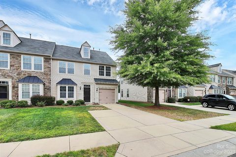 5735 Mossdale Lane