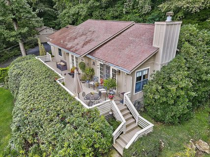 11 Boulder Way sold home in The Glade, Canton, NC