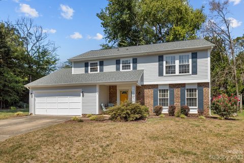 11505 Quiet Pine Court sold home in Steele Oaks, Charlotte, NC