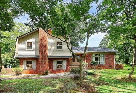 6326 Farmlake Drive