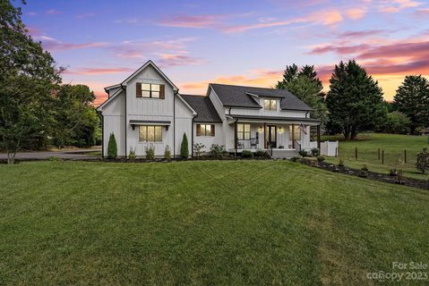 206 Baldwin Road sold home in Rancho La Mirage, Arden, NC
