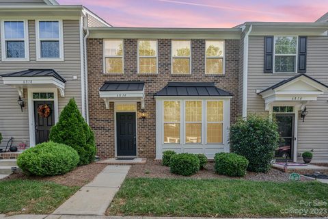 6814 Colonial Garden Drive