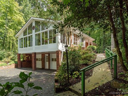 312 Colony Lane