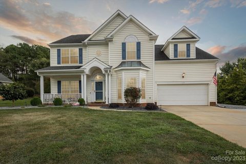 132 Spring Grove Drive sold home in Wyndham Shores, Mooresville, NC