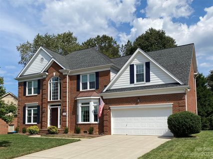 5001 Biltmore Forest Drive