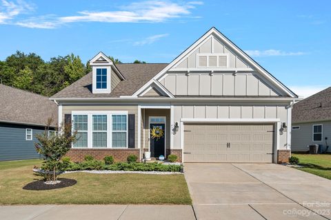 4373 Riverton Loop