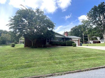 1415 9th Avenue sold home in Lyle Haven, Conover, NC