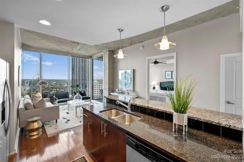 210 N Church Street 1509