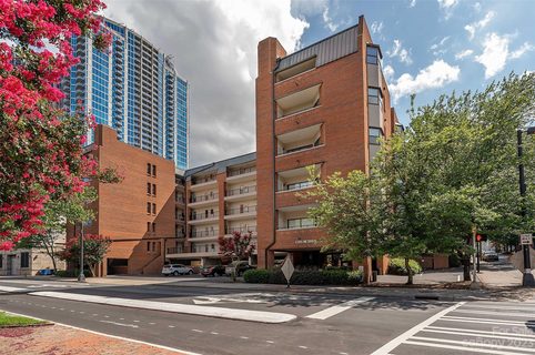 224 N Poplar Street 17 sold home in Churchill, Charlotte, NC