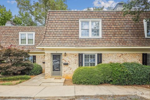 3504 Colony Road N