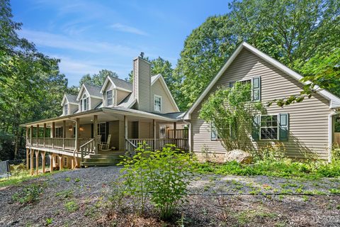 42 Bear Trail sold home in Echo Valley Estates, Fairview, NC