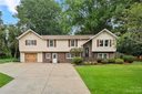 112 Redcoat Drive sold home in Fort Mill, SC