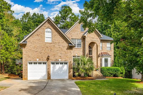 786 Fairway Point Drive