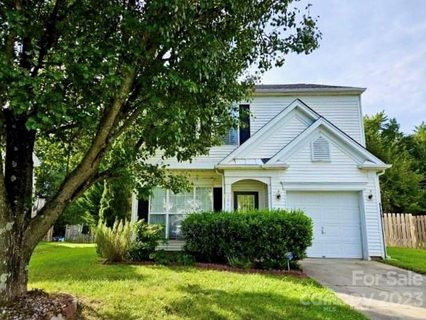 10425 Roundleaf Drive sold home in Loren Farms, Charlotte, NC