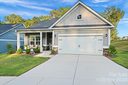 212 Cramerton Mills Parkway sold home in Cramerton, SC