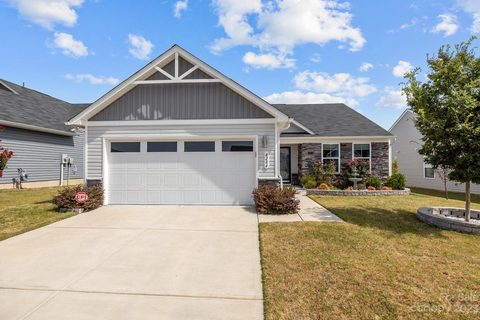 4284 Stream Dale Circle