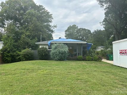 2219 Shamrock Drive sold home in Shamrock, Charlotte, NC