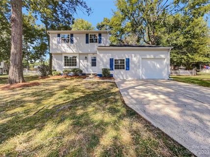 2322 Parkhighland Court
