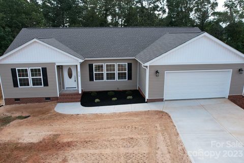 2529 John Clark Way sold home in The Retreat at Clarks Creek, Lincolnton, NC