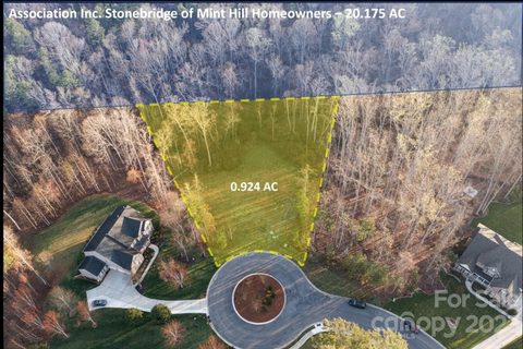 9940 Stonebridge Way sold lot in Stonebridge, Mint Hill, NC