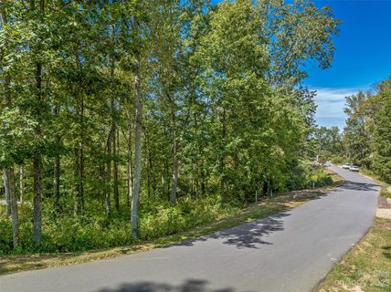 12 Tulip Poplar Trail 40