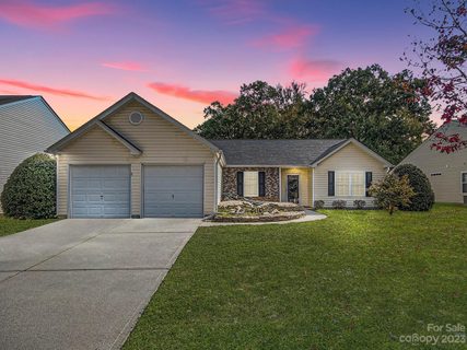 3927 Edgeview Drive