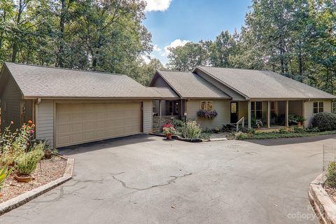 671 Mountain Laurel Drive