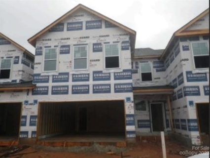 3899 Fairlady Lane