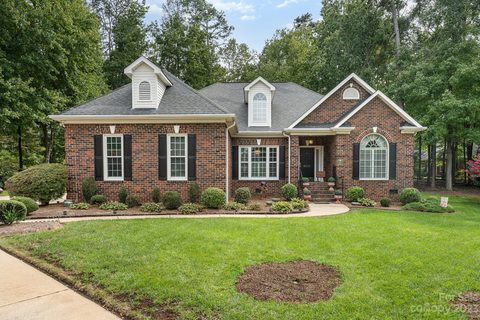 2616 Carmarthen Court