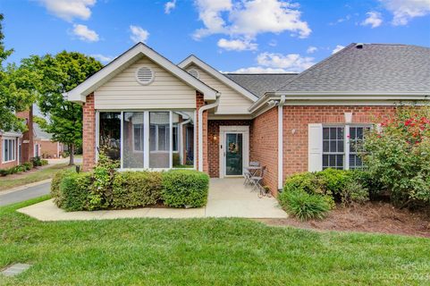 8548 Highland Glen Drive sold condo in The Glen at Highland Creek, Charlotte, NC