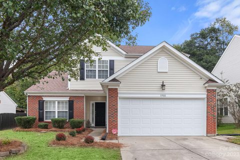 8908 Firestreak Drive sold home in Keeneland, Charlotte, NC