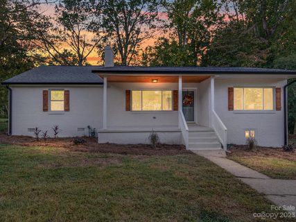 1323 Forestdale Drive