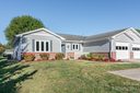 121 Derbyshire Drive sold home in Hendersonville, SC