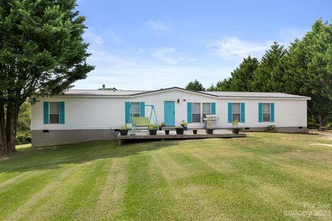 338 Divide Loop sold home in Country View, Flat Rock, NC