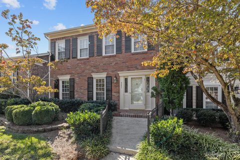 4351 Woodglen Lane