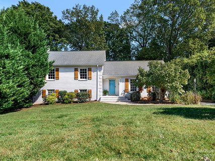 3227 Eastburn Road