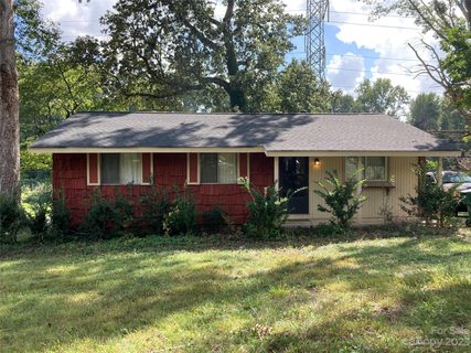 5221 Queen Anne Road