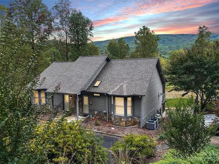 307 Blue Ridge Drive 8 sold home in Village Green, Marion, NC