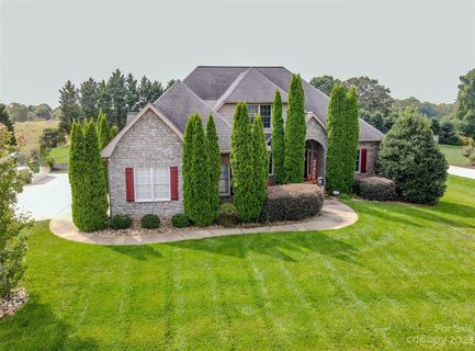 715 Cedar Hill Drive sold home in Pebble Creek, Shelby, NC